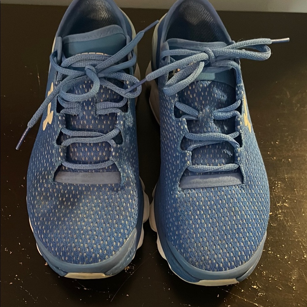 Women’s Blue Athletic Shoes